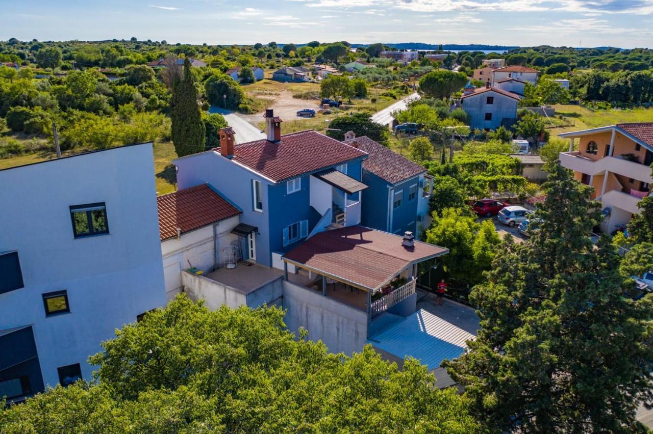 Apartman Ana Štinjan Eksteriør bilde