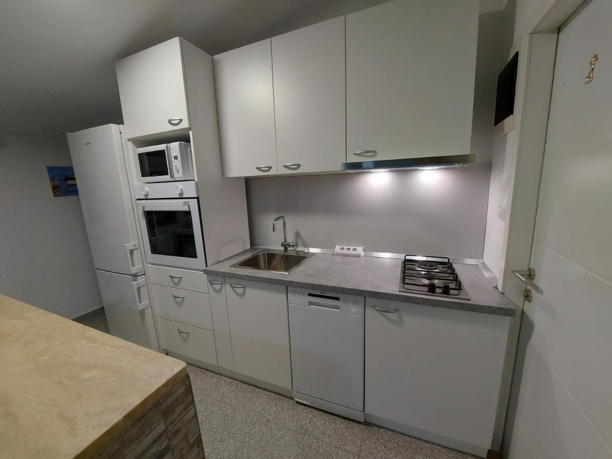 Apartman Ana Štinjan Eksteriør bilde