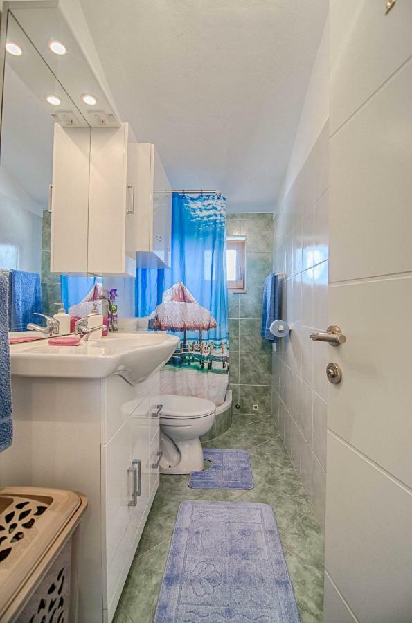 Apartman Ana Štinjan Eksteriør bilde